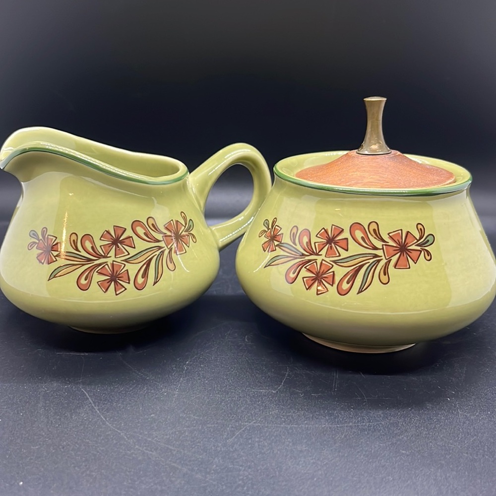 Taylor Smith Taylor - Bonnie Green Rooster Pattern - Creamer and Sugar Bowl